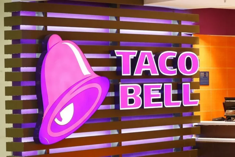 Принимает ли Taco Bell Apple Pay
